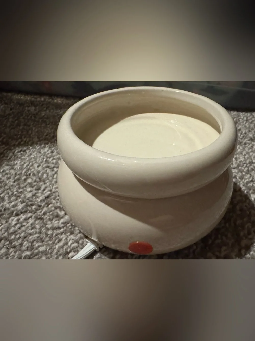 Yankee Candle Cream Ceramic Electric Oil Warmer
